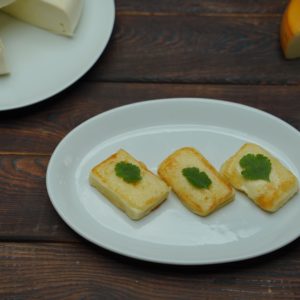 Жареный сыр Сулугуни