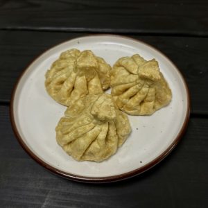Жареные хинкали с курицей