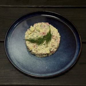 Салат с курицей и картофелем